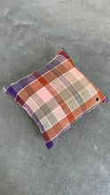Load image into Gallery viewer, vintage cushion #1