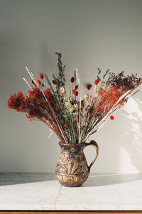 Dried flowers arrangement red 