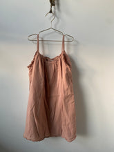 Afbeelding in Gallery-weergave laden, blush jurk the new society maat 3 jaar