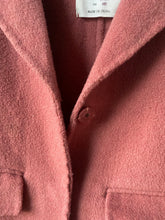Afbeelding in Gallery-weergave laden, Zacht roze mantel maat 2/3 jaar