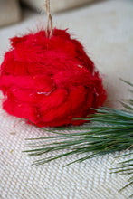 Load image into Gallery viewer, CHRISTMAS BALL FLUFFY RED